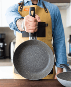 cooking chef with pan with a handle fbm-1
